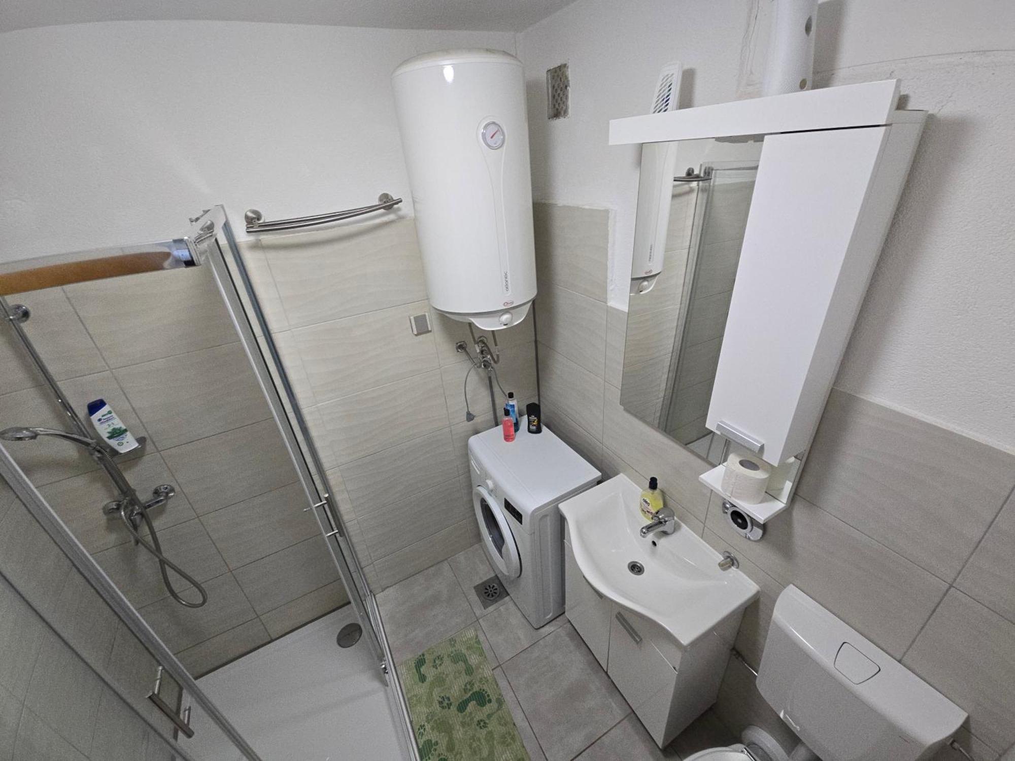 Apartman Valentic Vinkovci Exterior foto